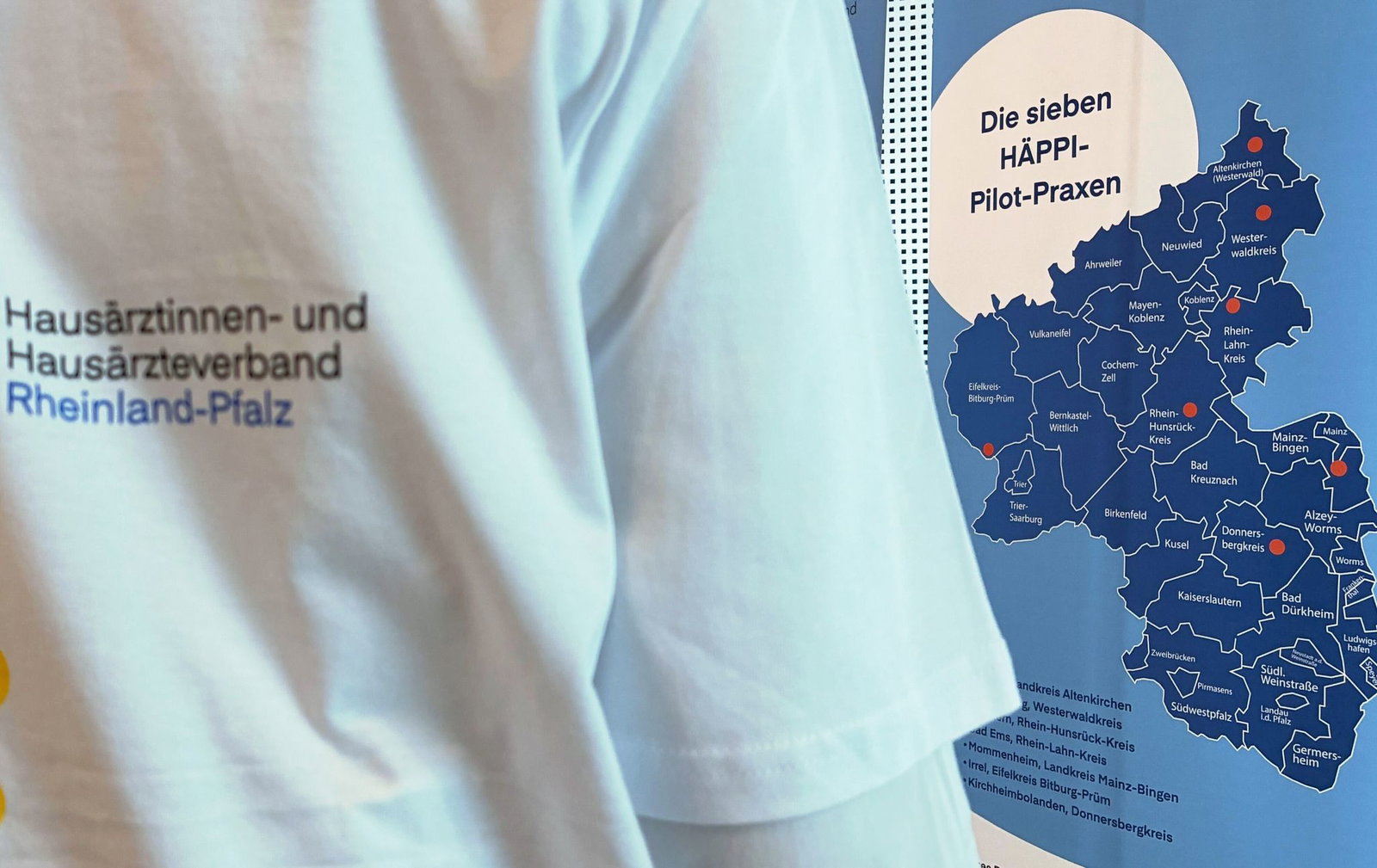 Hausärztinnen und Hausärzte sollen von digitalen Helfern und Fachpersonal entlastet werden.
