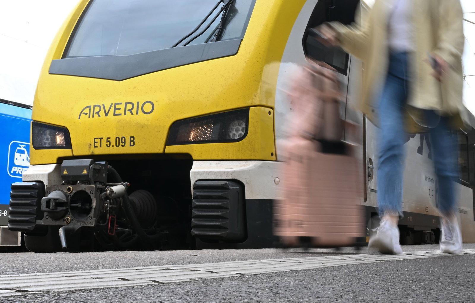 Laut Bahn-Unternehmen dauern die Bauarbeiten bis in die Nacht zum 23. Mai. (Archiv)