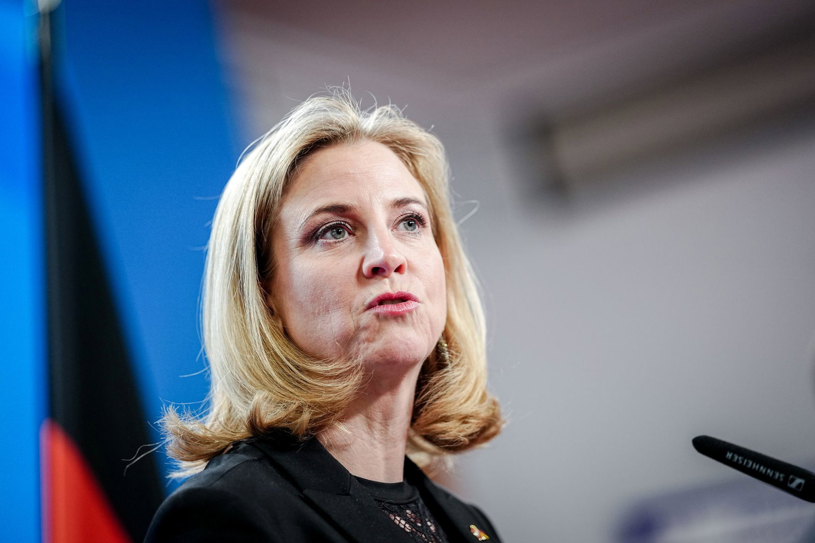 Außenministerin Meinl-Reisinger äußerte sich zu den Ausweisungen. (Archivbild)
