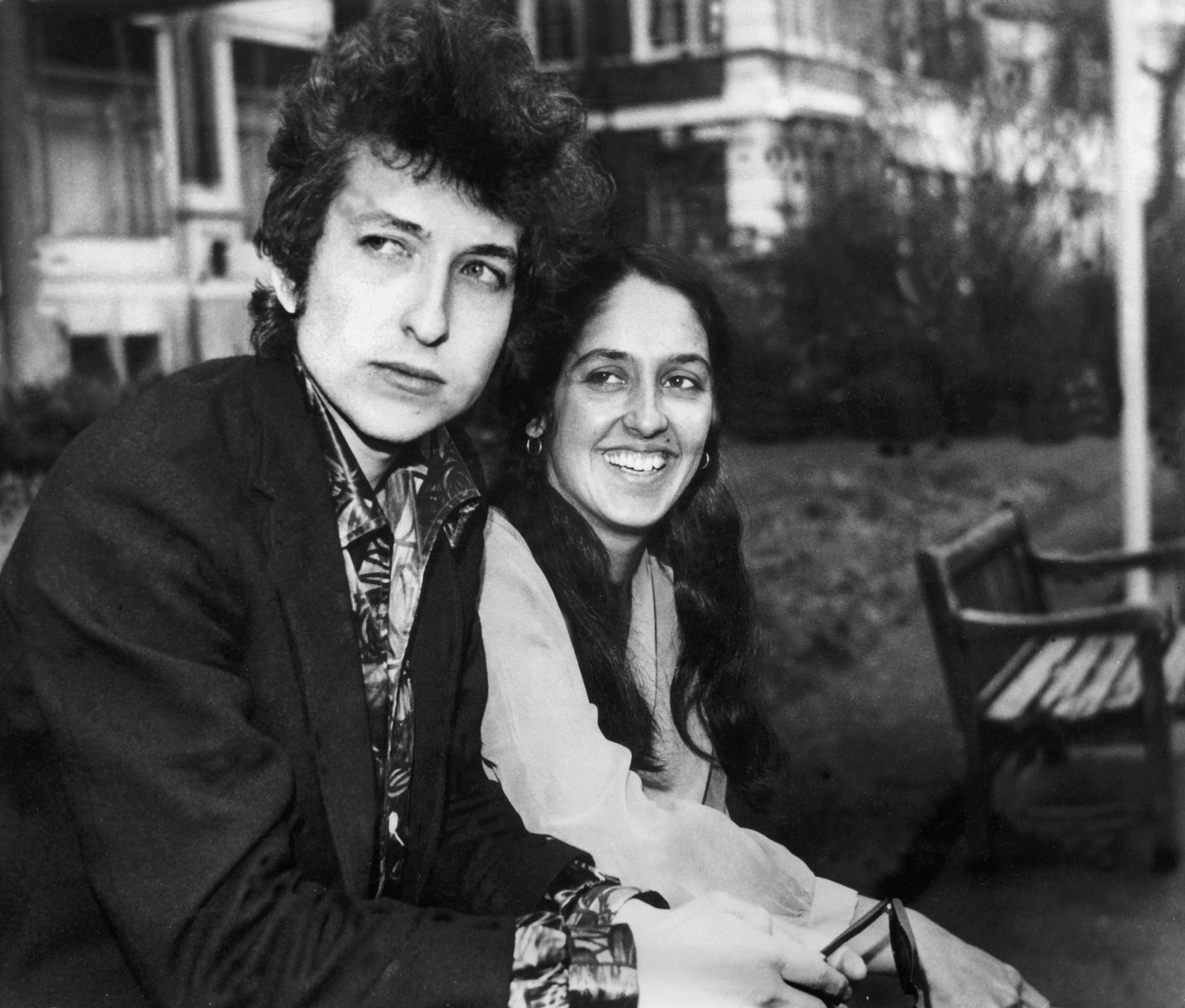Diese Aufnahme von 1965 zeigt den jungen Dylan und seine Kollegin Joan Baez. 