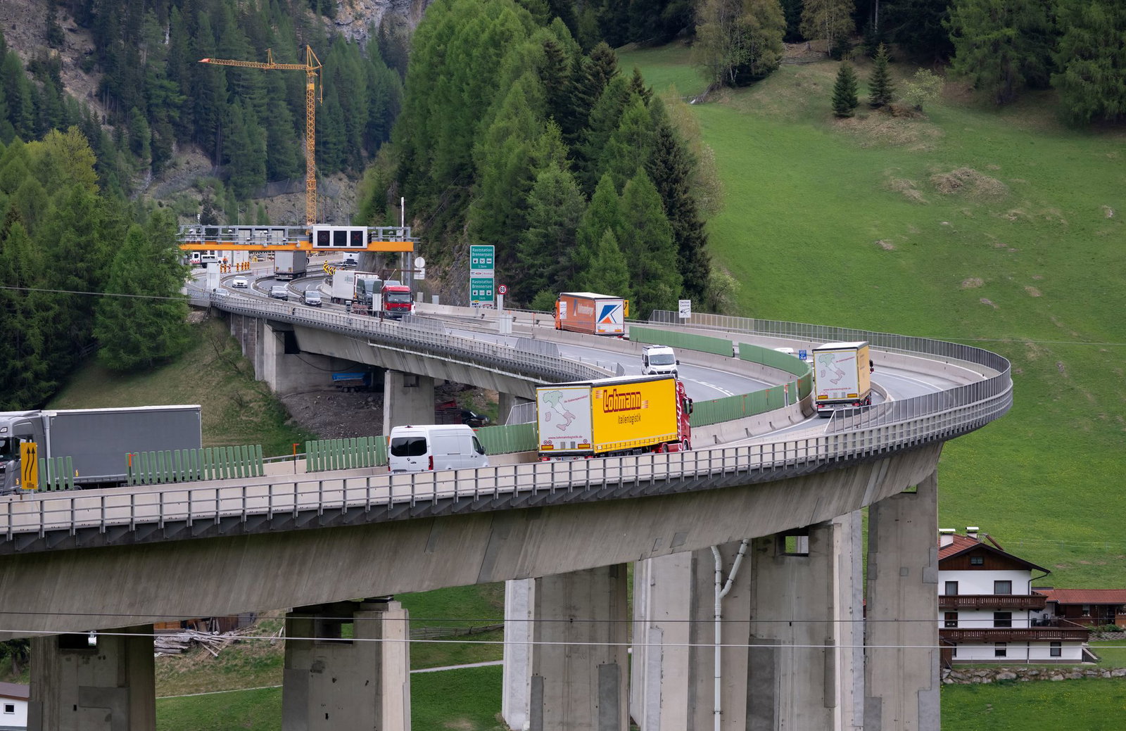 Die Brennerstrecke wird am Samstag gesperrt. (Archivbild)