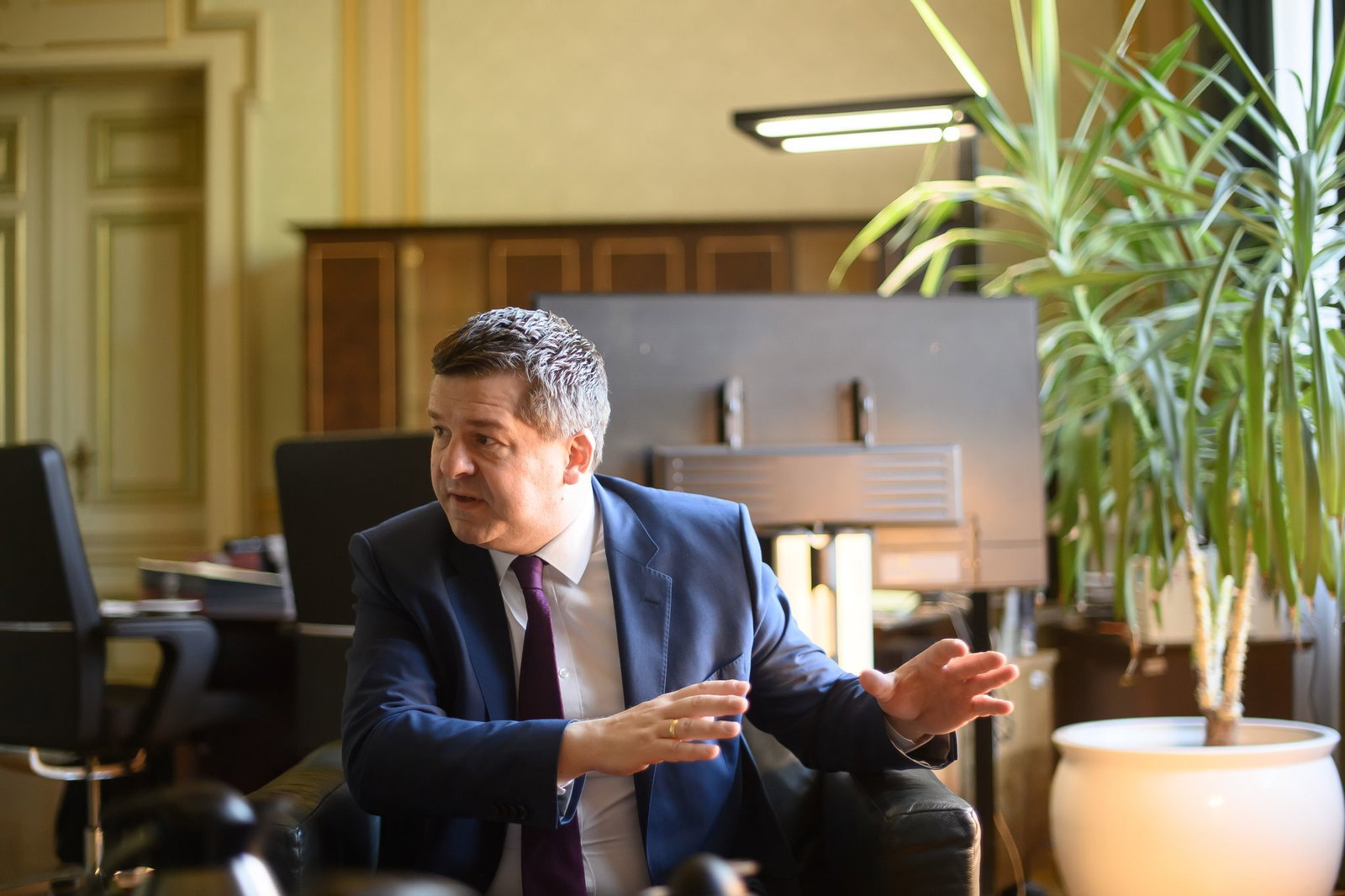 In den ersten Monaten als Regierungschef hat Sven Schulze (CDU) in der Wirtschaftspolitik Erfolge verbucht - aber wird das reichen?
