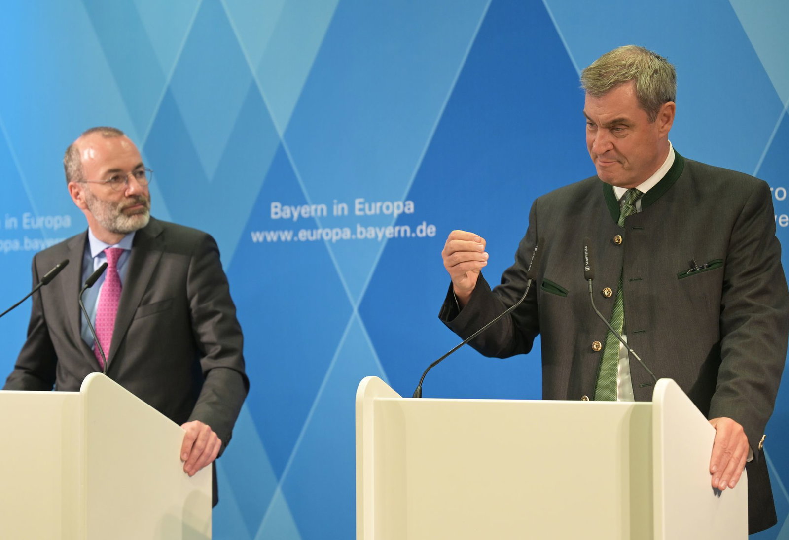 Der mögliche Abzug von US-Soldaten aus Bayern überschattet die Brüssel-Reise des bayerischen Kabinetts. 