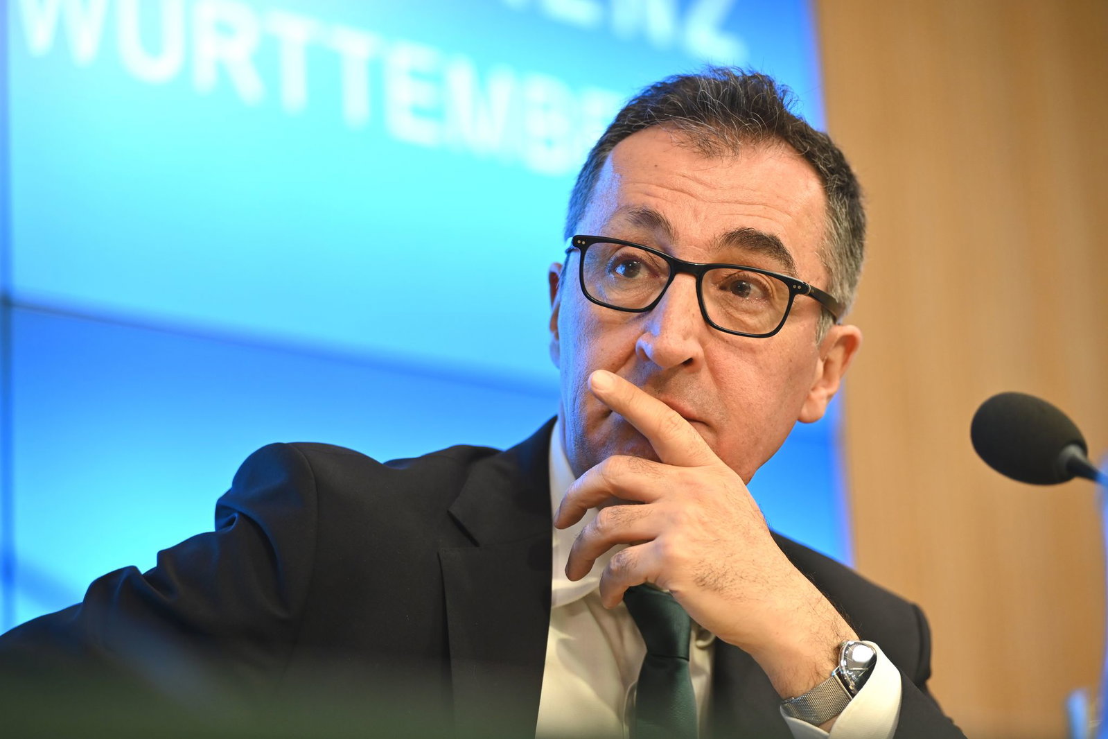Er musste nach eigenen Worten schon viele Beleidigungen in seiner Karriere ertragen: Cem Özdemir. (Archivbild)