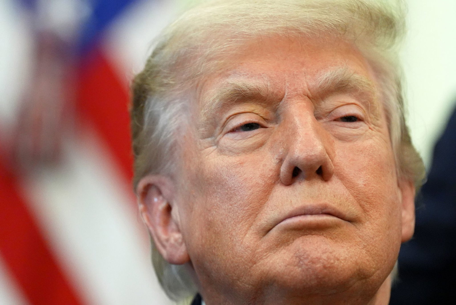 Der Gipfel beginnt einen Tag nach dem 80. Geburtstag Trumps.