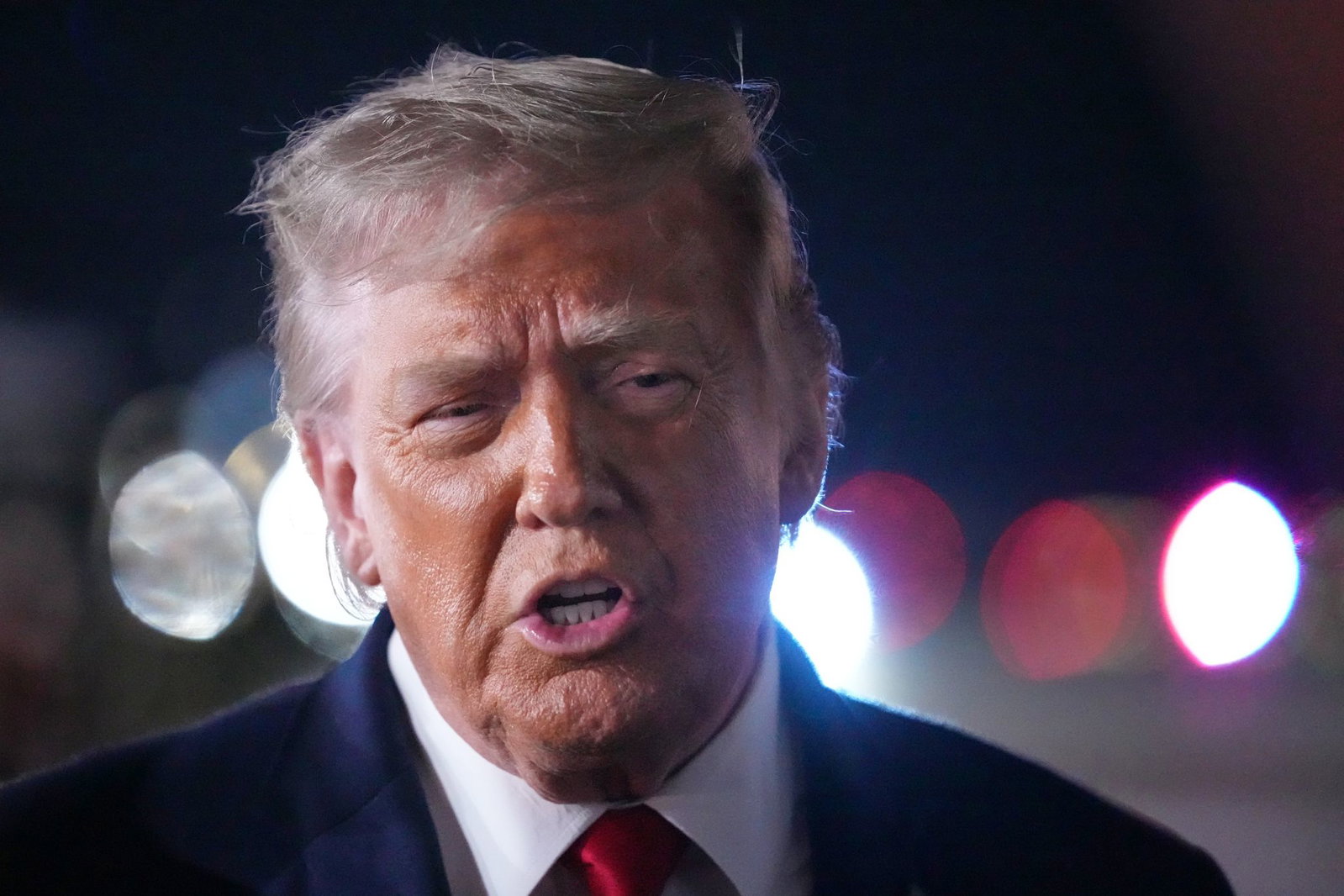 Die USA werden laut US-Präsident Trump auf einen iranischen Angriff reagieren müssen.