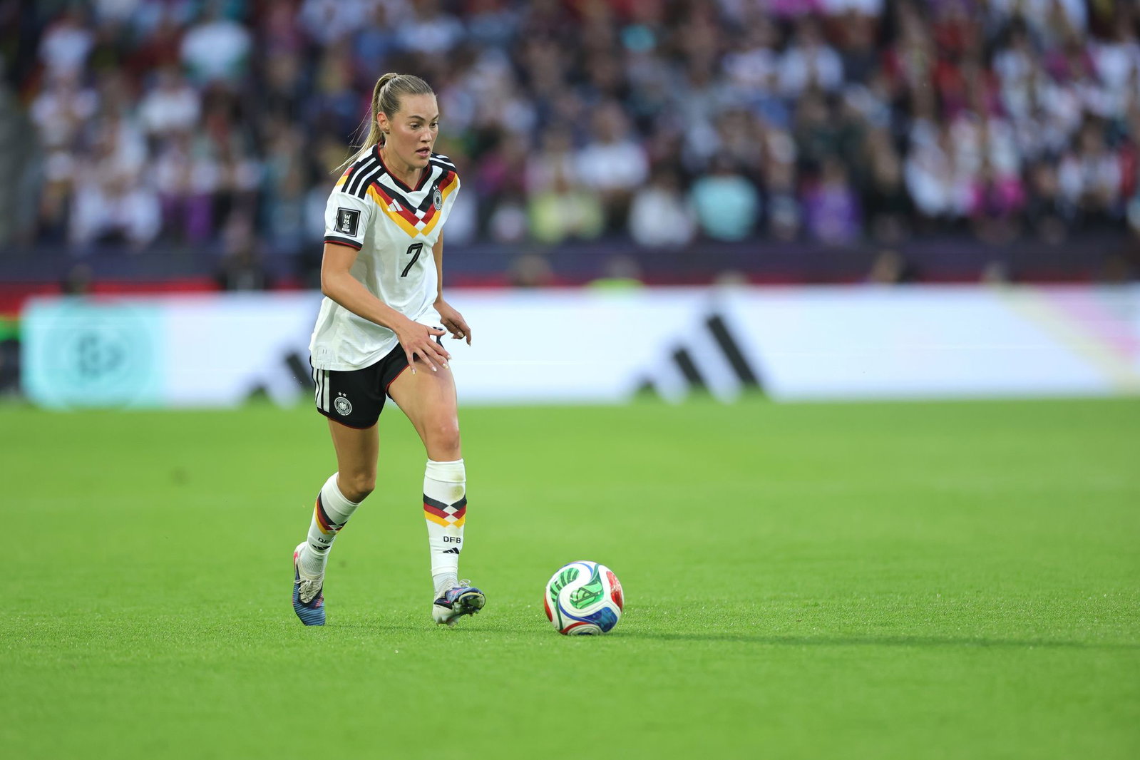 Es «müllert» wieder beim DFB: Marie Müller krönte ihr Debüt mit dem Tor zum 1:0.