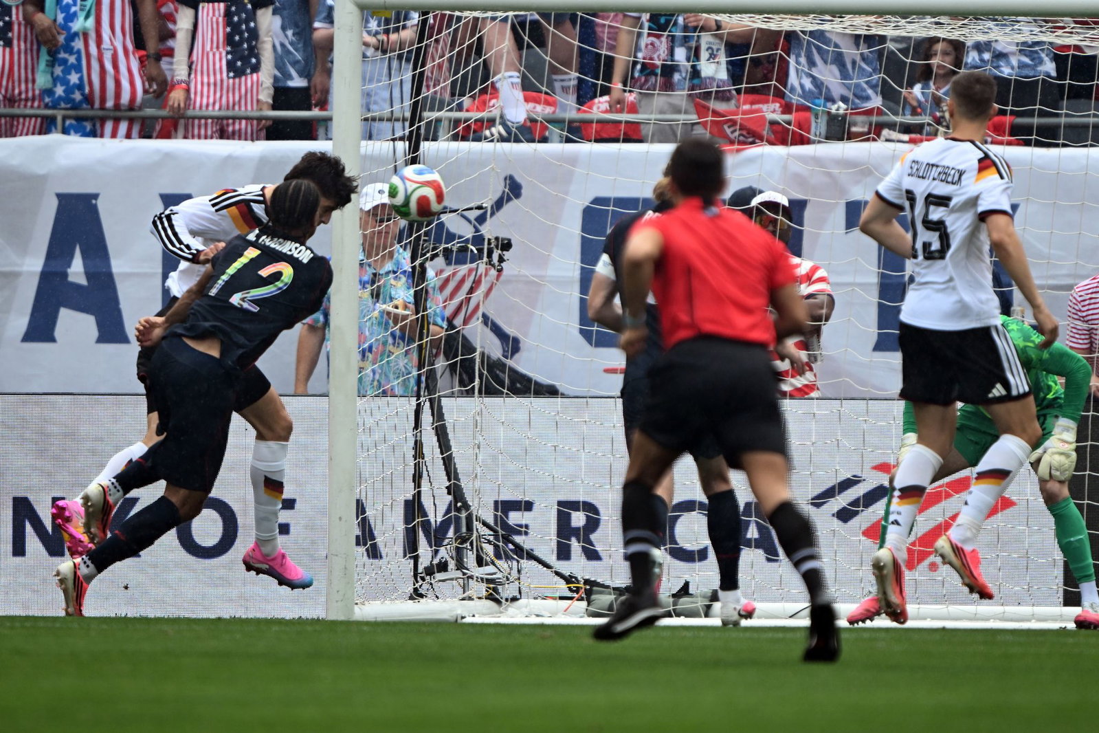 In Topform: Kai Havertz (l) beim Kopfballtor gegen die USA. (Archivbild)