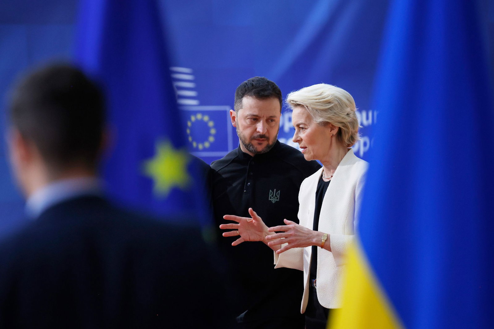 EU-Kommissionspräsidentin Ursula von der Leyen spricht von einem «gewaltigen Schritt nach vorn» - der ukrainische Präsident Wolodymyr Selenskyj hat lange auf ihn gewartet. (Archivbild)