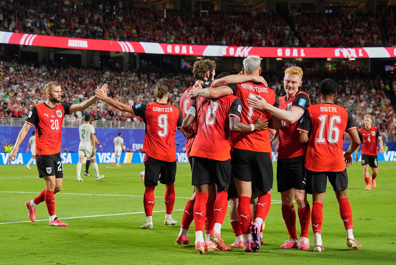Jubel bei Österreich: Marko Arnautovic brachte sein Team in Führung.