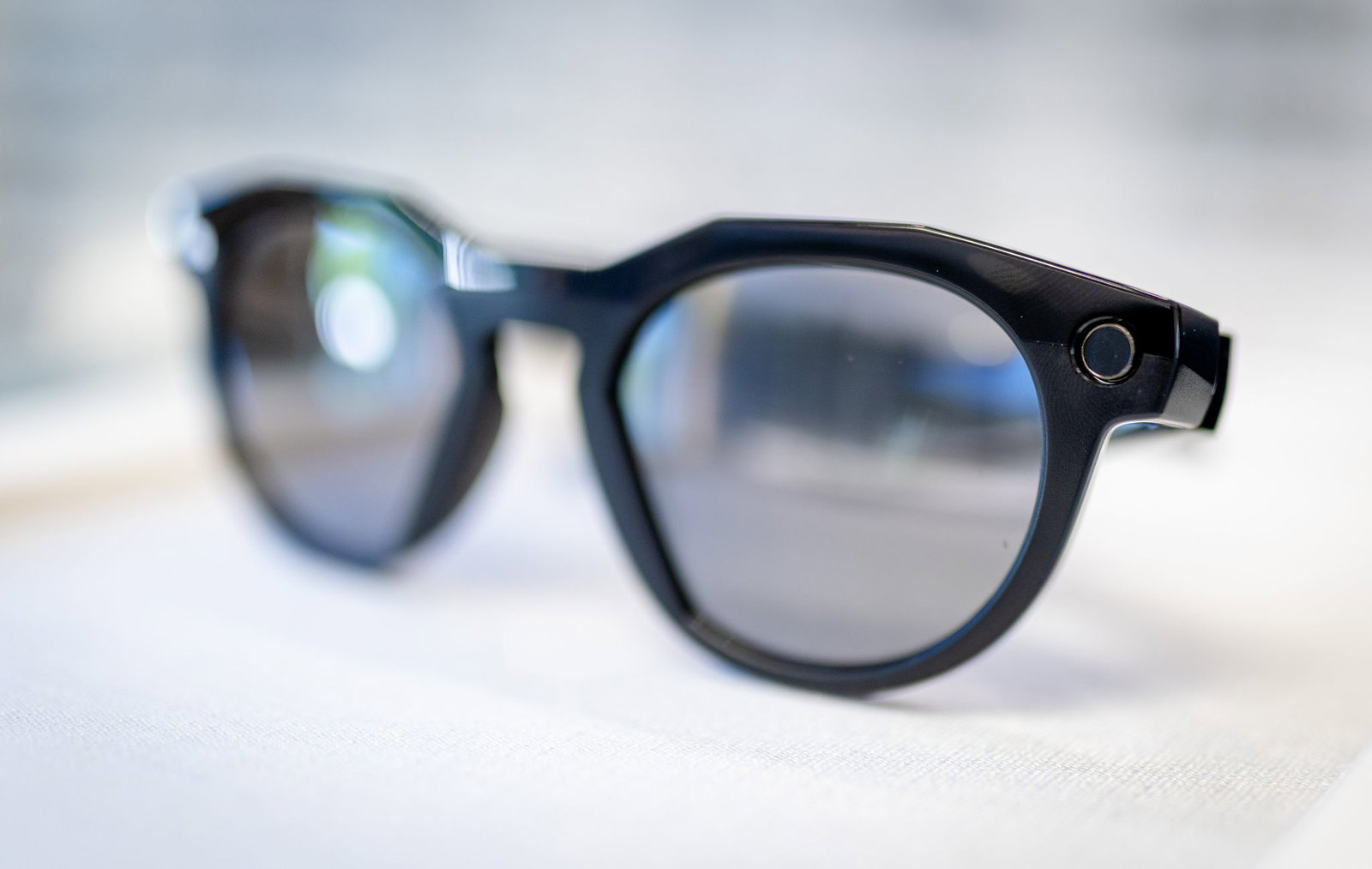 Über den Missbrauch von Smart Glasses gibt es bisher nicht viele Erkenntnisse. Doch die Schwimmbäder wappnen sich. (Symbolbild)