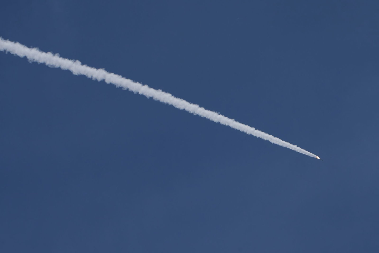 Laut Israels Armee feuerte die Hisbollah allein am Sonntag 35 Geschosse auf Israel.