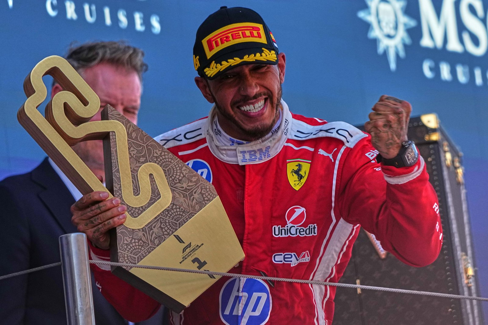 Die Erlösung: Lewis Hamilton gewann in Barcelona erstmals für die Italiener. (Archivbild)