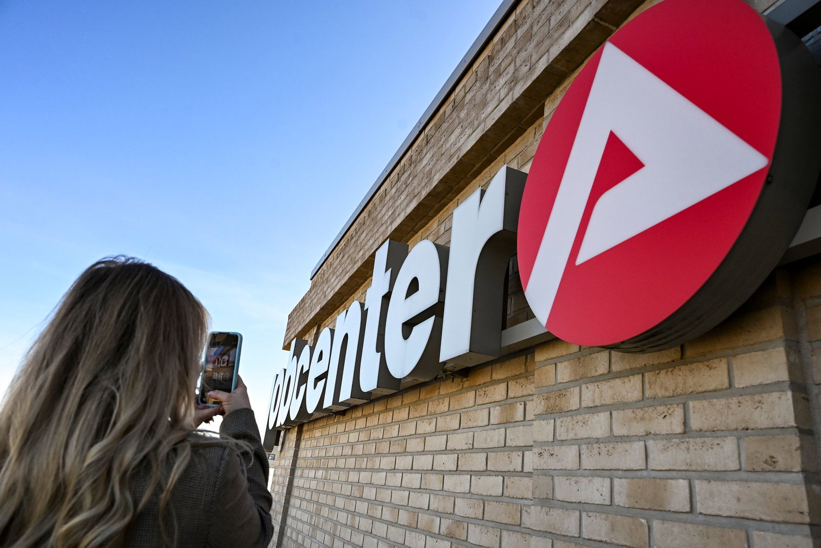 Die neue Weisung an die Jobcenter greift zum 1. Juli - dann tritt auch die Reform des bisherigen Bürgergelds in Kraft, das künftig Grundsicherung heißt. (Symbolbild)