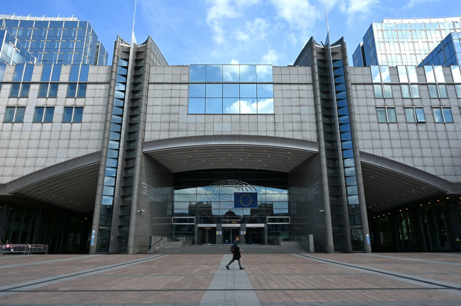 Fraktionen im EU-Parlament dürfen die ihnen zur Verfügung gestellten Mittel nur nach festgelegten Regeln ausgeben. (Archivbild)