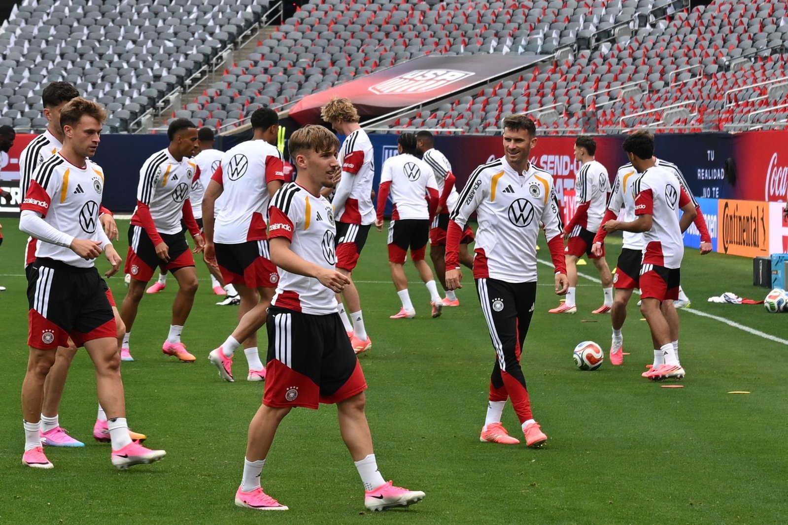Karl im DFB-Training vor seiner Verletzung. 