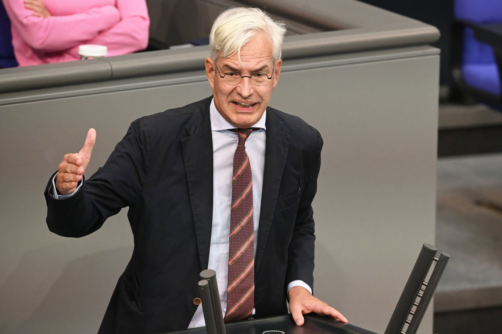 Eine Steuerreform müsse zu einem wesentlichen Teil durch Einsparungen beim Staat gegenfinanziert werden, fordert Mathias Middelberg. (Archivbild) 