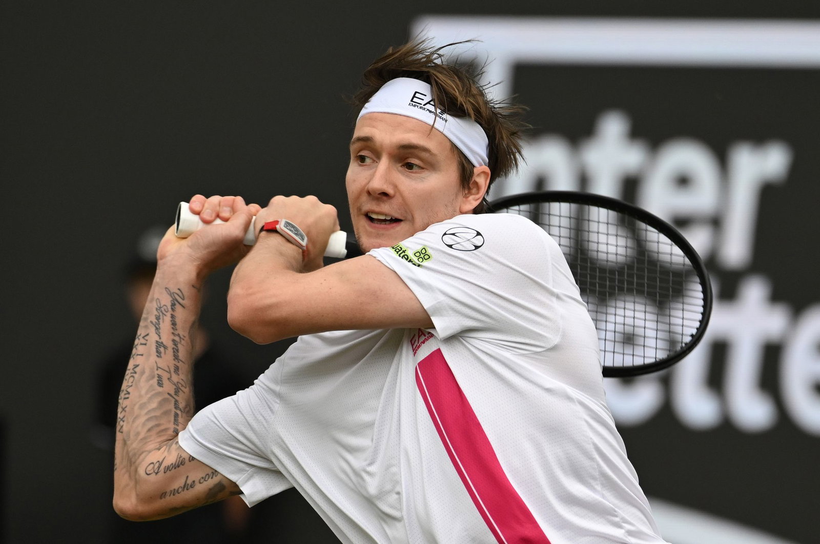 Alexander Bublik trennen noch zwei Siege vom Titelgewinn in Stuttgart.