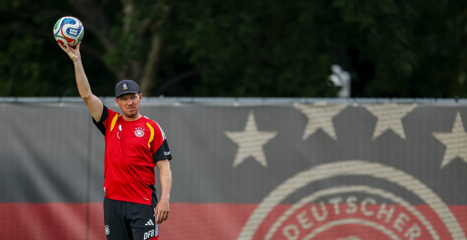 Bundestrainer Julian Nagelsmann trägt die Last der WM-Verantwortung.  