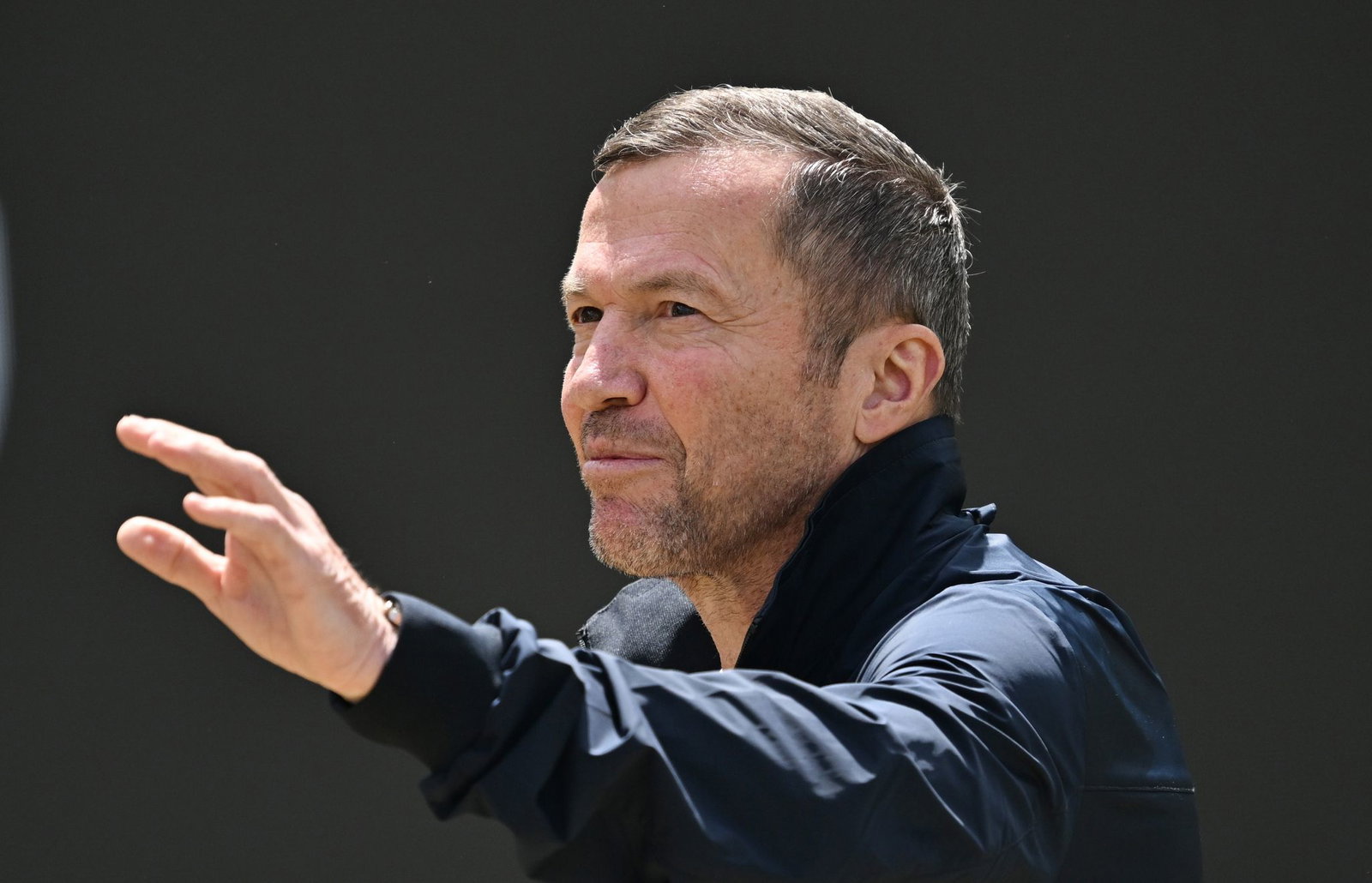 Rekordnationalspieler Lothar Matthäus war in Stuttgart beim Tennis zu Gast.