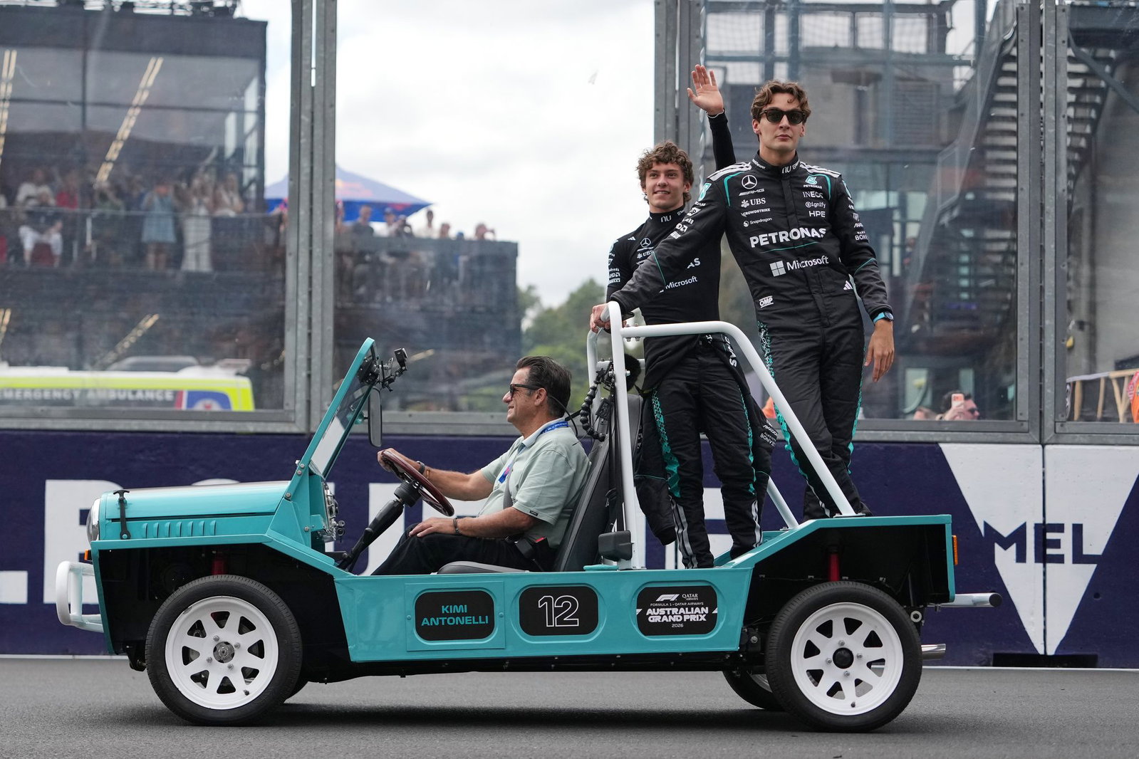 Duell um den Titel: George Russell (r) und Kimi Antonelli kämpfen immer härter um die Formel-1-WM. (Archivbild)