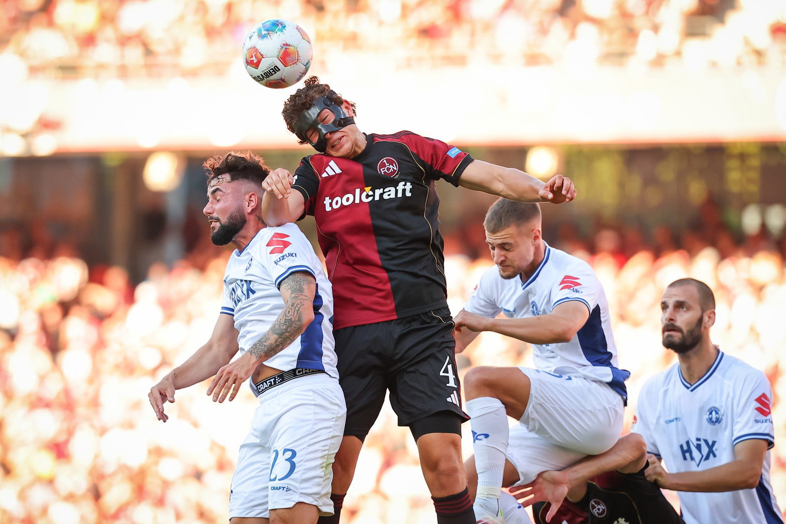Fabio Gruber (M) spielt künftig für Mainz in der Bundesliga. (Archivbild)