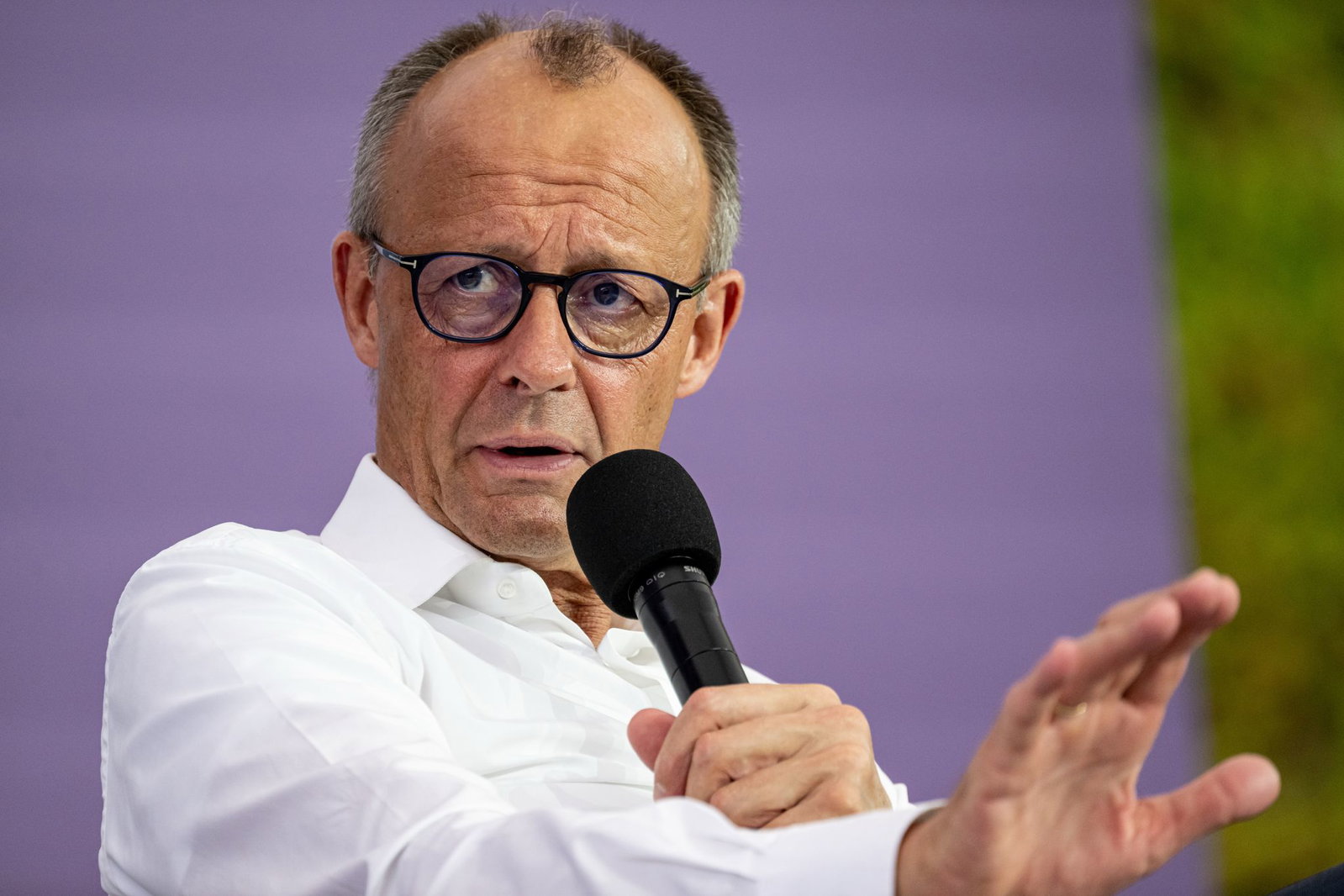 Friedrich Merz sagt, er sei unempfindlich gegenüber persönlichen Anwürfen. 