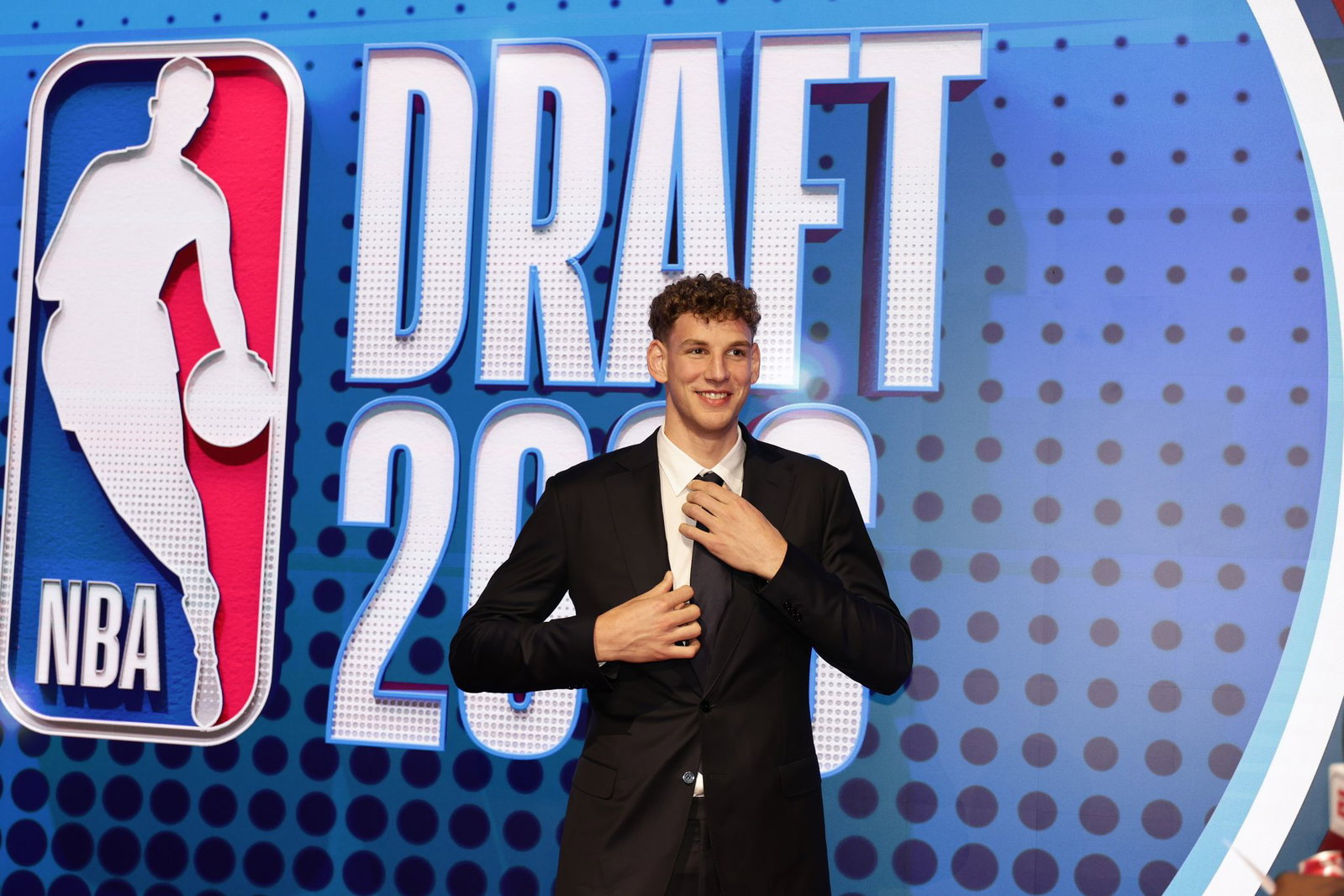 Hannes Steinbach spielt zukünftig in der NBA.