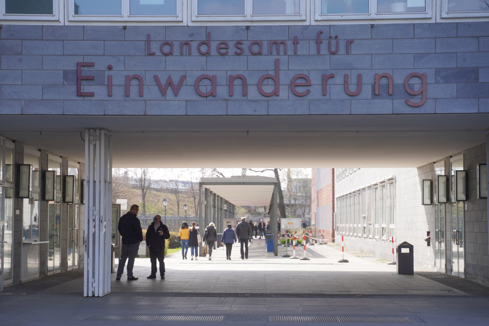 In Berlin wurden laut Mediendienst Integration im vergangenen Jahr rund 36.100 Anträge auf Einbürgerung gestellt. (Symbolbild)