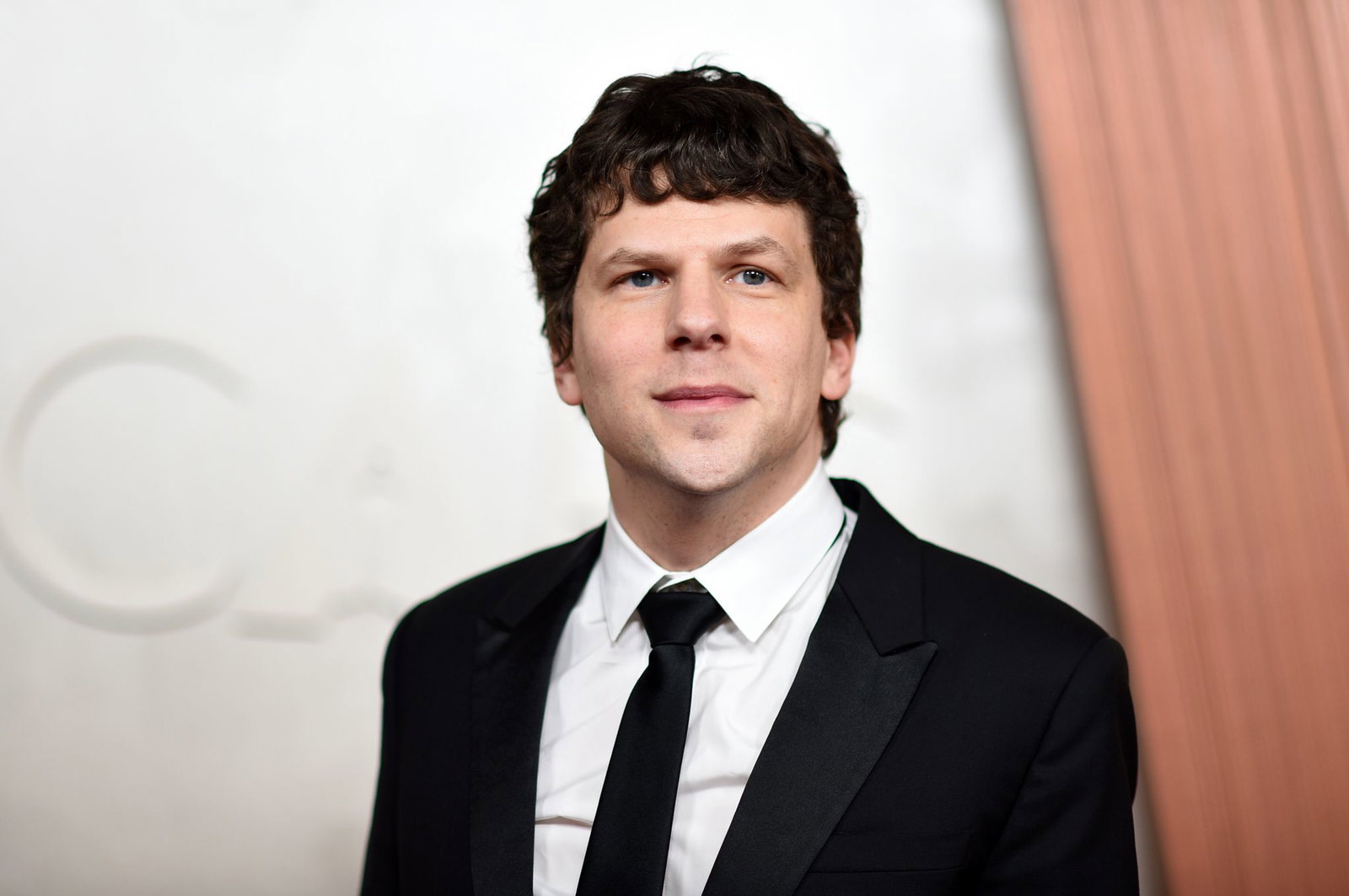 Der US-Schauspieler Jesse Eisenberg ist als Ehrengast zu den internationalen Filmfestspielen in Karlovy Vary (Karlsbad) eingeladen. (Archivbild)