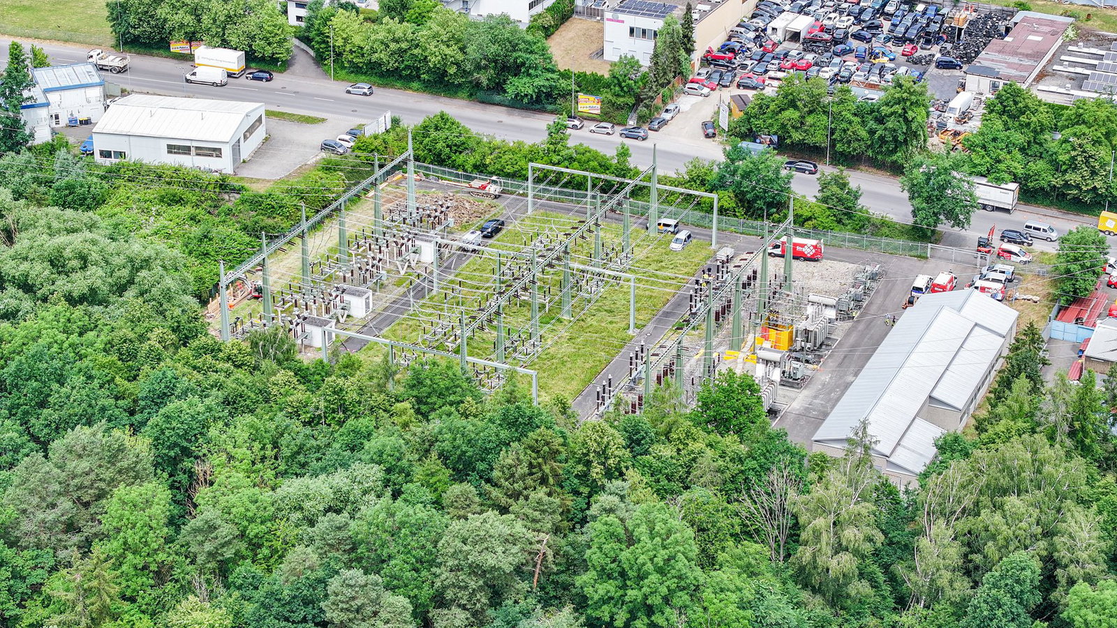 Videoaufzeichnungen werden nach der Attacke auf das Stromnetz ausgewertet. (Archivfoto)