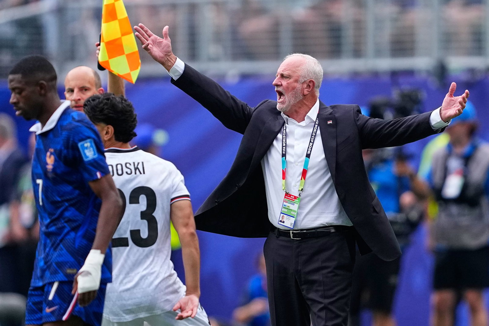 Graham Arnold trainiert den Irak seit Mai 2025. 