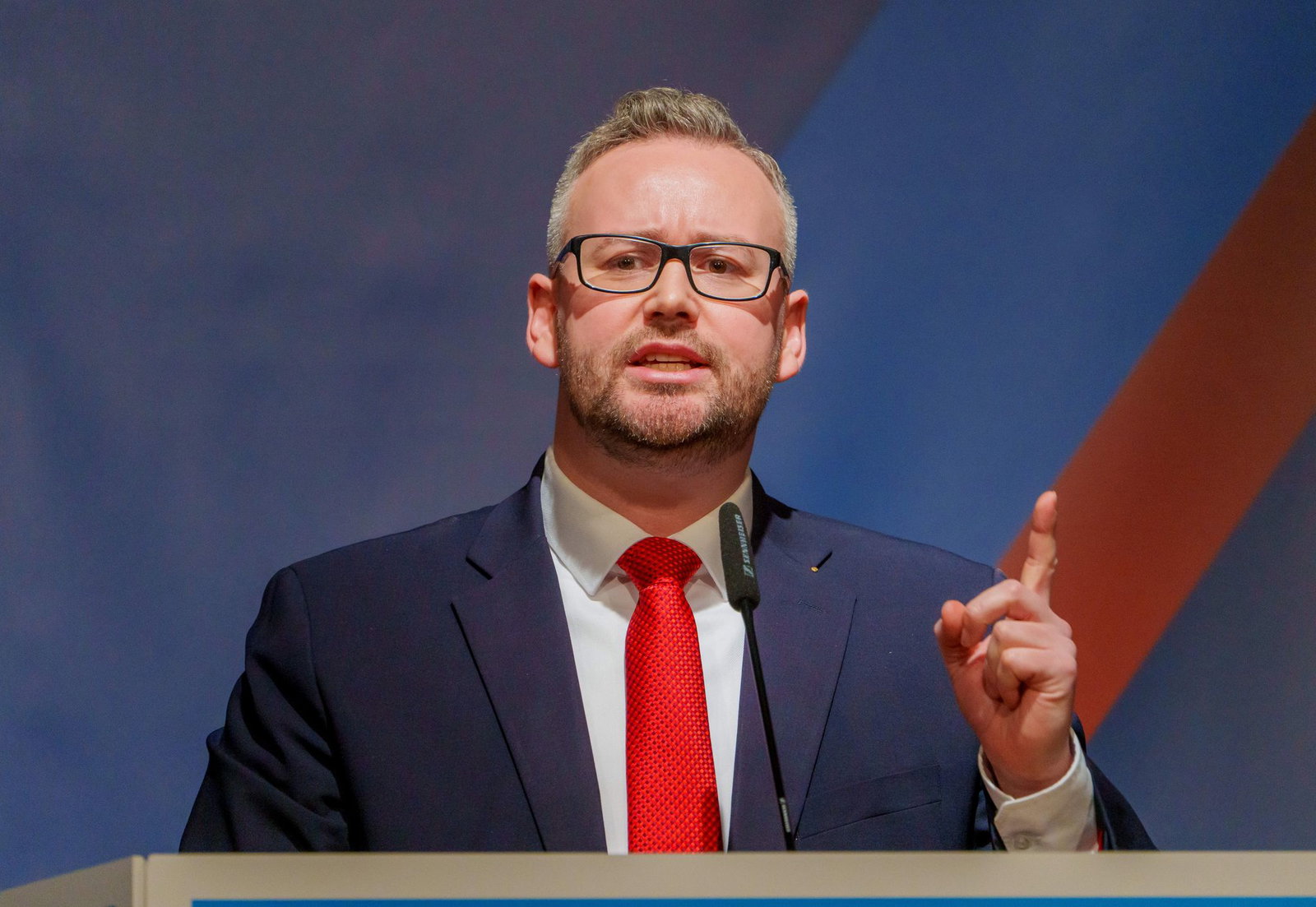 Sebastian Münzenmaier tritt auf dem Landesparteitag der rheinland-pfälzischen AfD für den Posten als Landeschef an. (Archivbild)