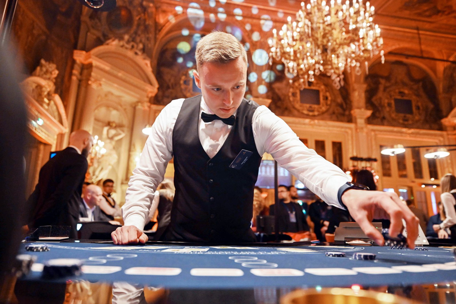 Joguncic arbeitet als Croupier im Casino Baden-Baden. (Archivbild)