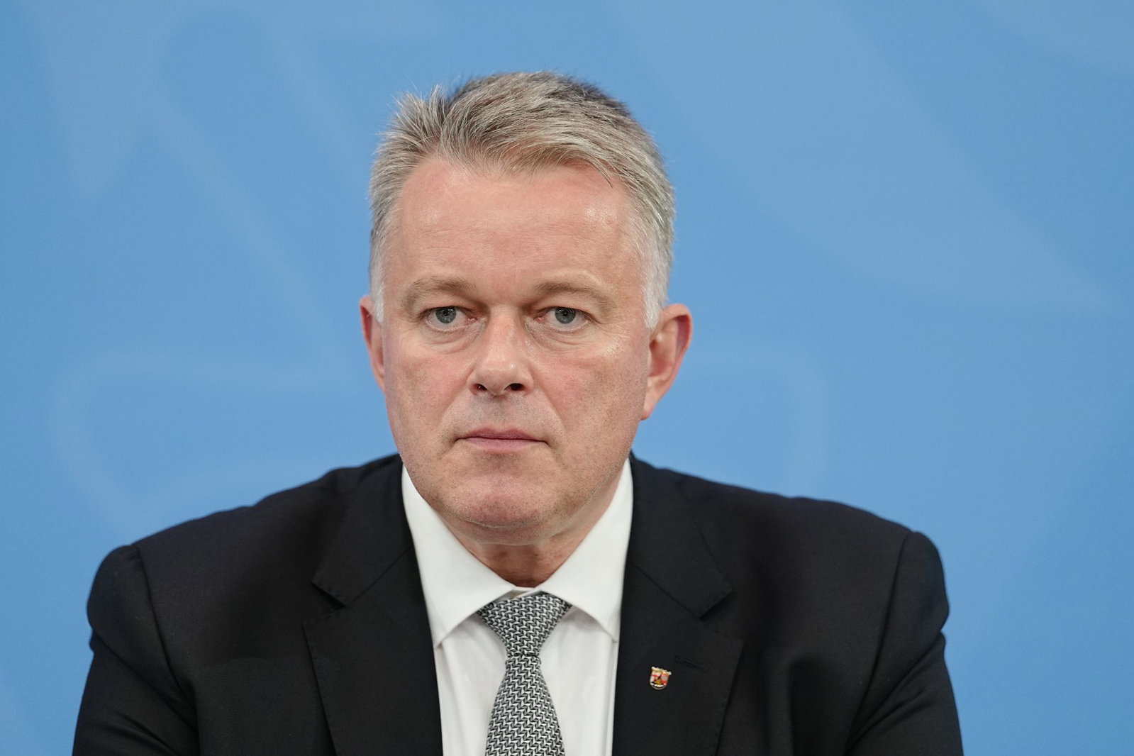 Bund und Länder würden ihrer Verantwortung gerecht, sagt Schnieder. 