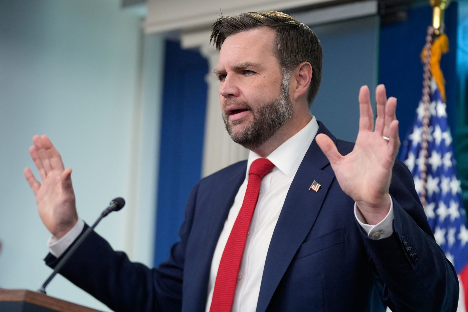 Ob und wann US-Vizepräsident Vance zu Verhandlungen in die Schweiz reist, ist unklar.  