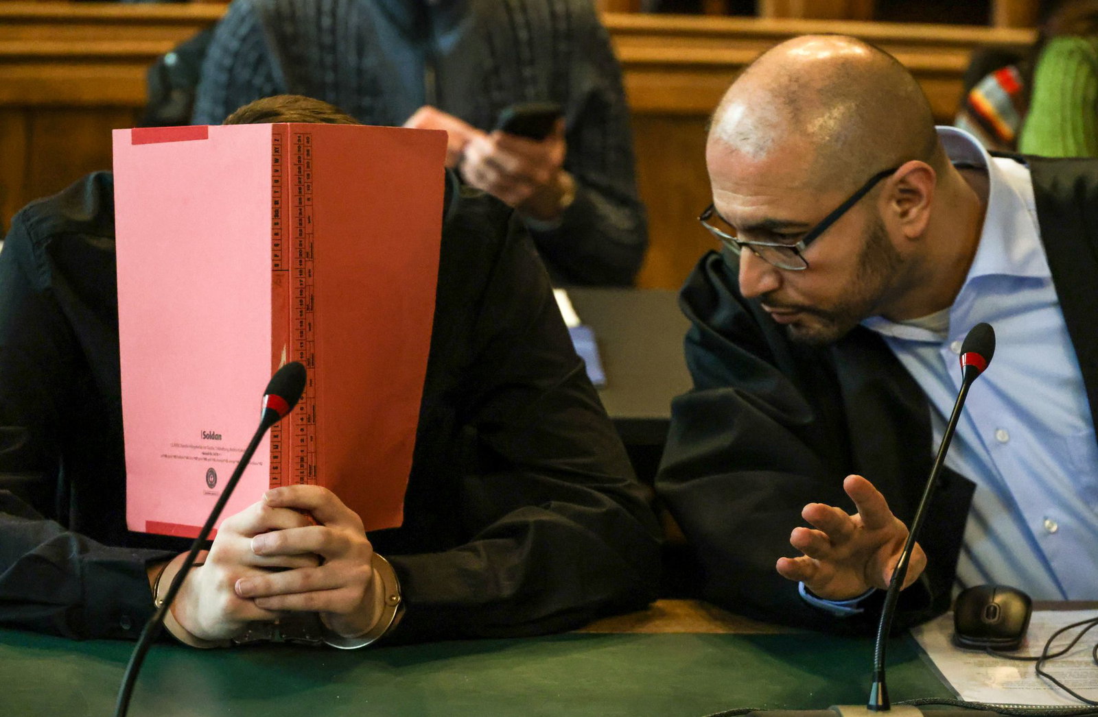 Die beiden Männer sollen den Tod vieler Menschen in Kauf genommen haben. (Archivfoto)