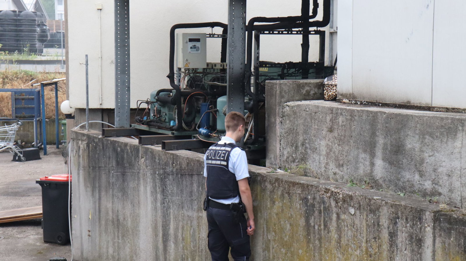 Die Polizei ermittelt zur Brandursache.