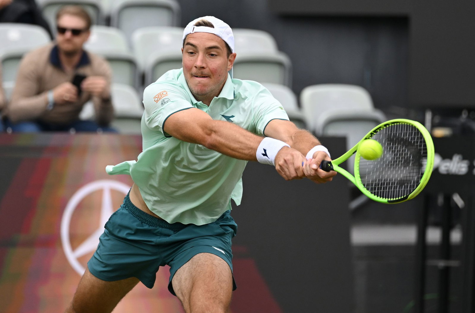 Jan-Lennard Struff konnte den kasachischen Rasenspezialisten Alexander Bublik nicht stoppen.