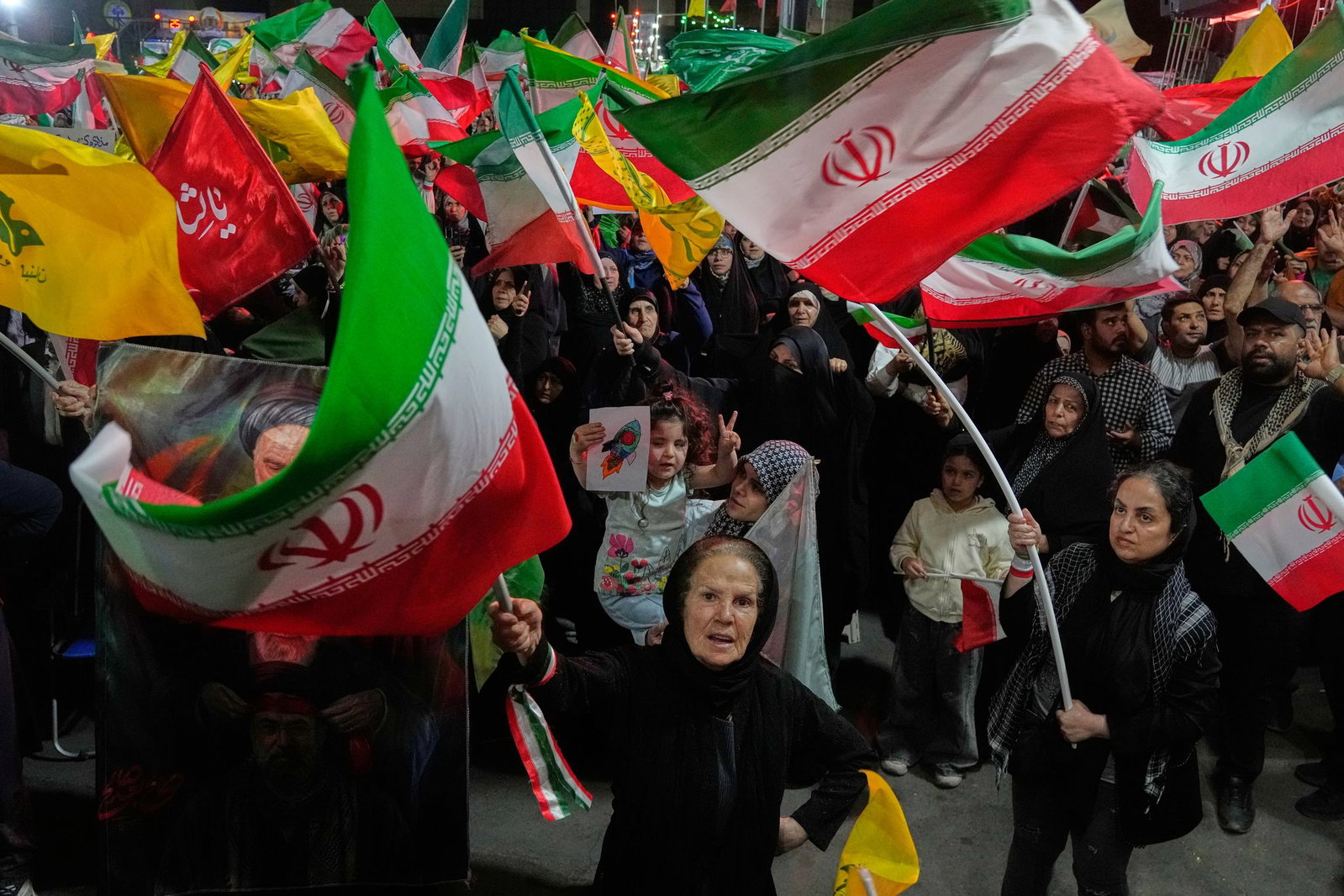 Regierungsnahe Demonstranten im Iran. 