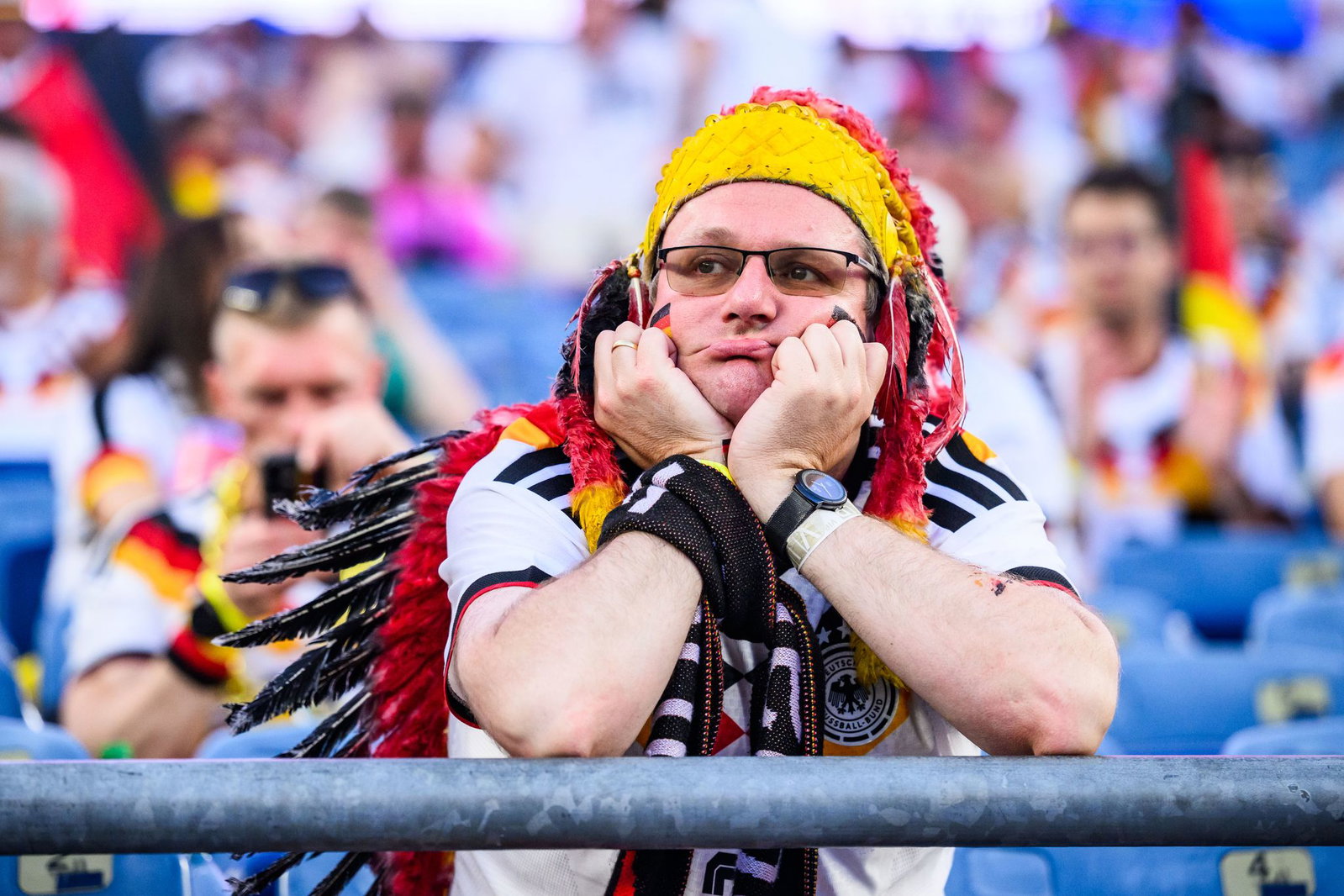 Nach dem WM-Aus könnte die miese Stimmung im Fußball auch auf andere Bereiche übergreifen. 