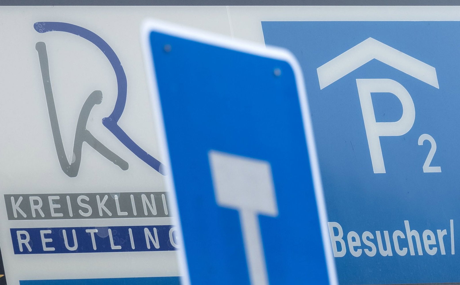 Nach dem Brand in der Nacht und dem Stromausfall waren nach Angaben des Netzbetreibers Netze BW Anzeichen für eine Brandstiftung gefunden worden. (Archivbild)