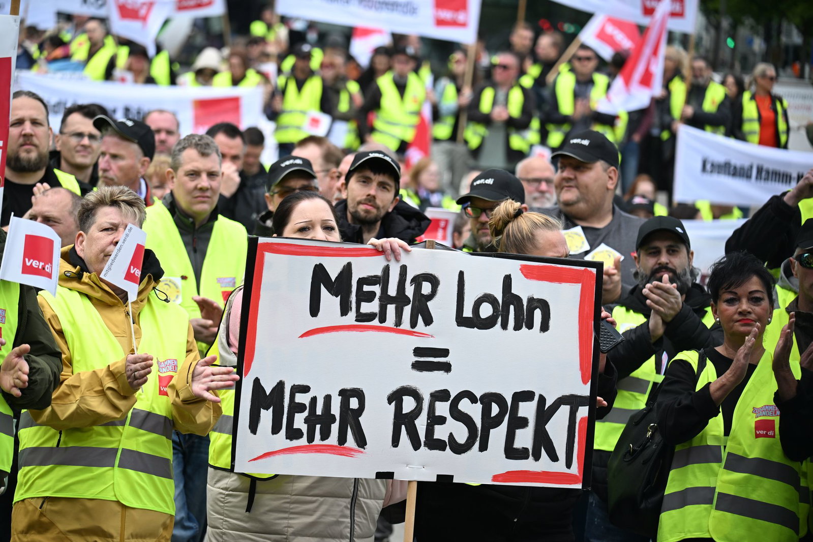 Beschäftige im Einzelhandel demonstrieren in mehreren deutschen Städten. (Archivbild) 