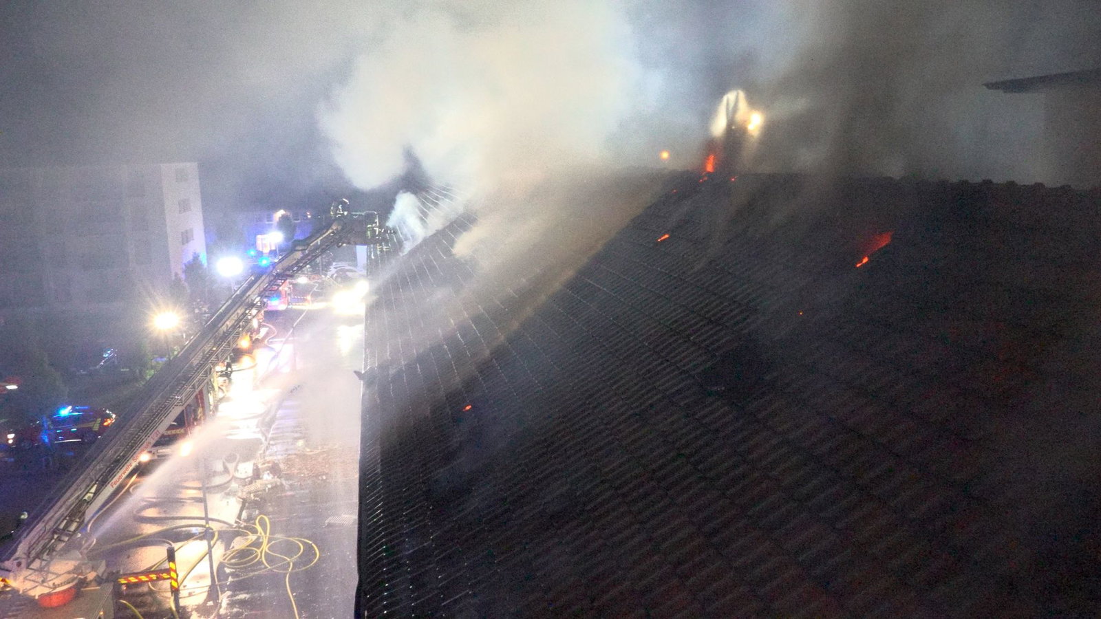 Für die Feuerwehr war es ein größerer Einsatz in der Nacht. 