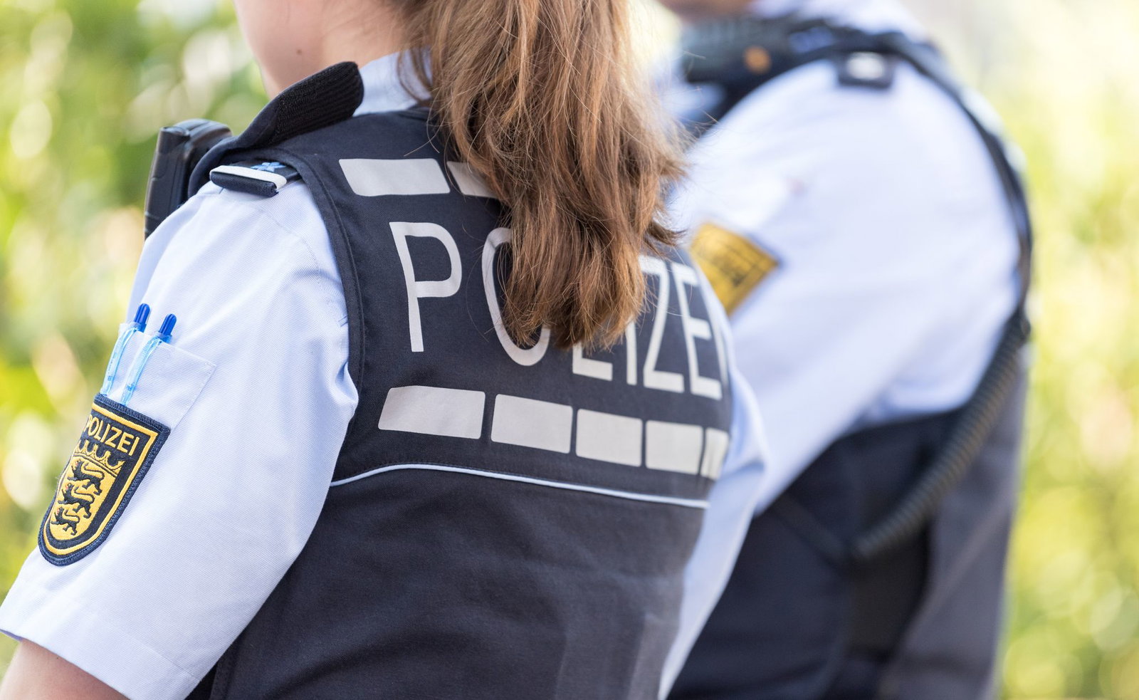 Den Ermittlern gelang es, einen Verdächtigen vorläufig festzunehmen und vier weitere zu ermitteln. (Symbolbild)