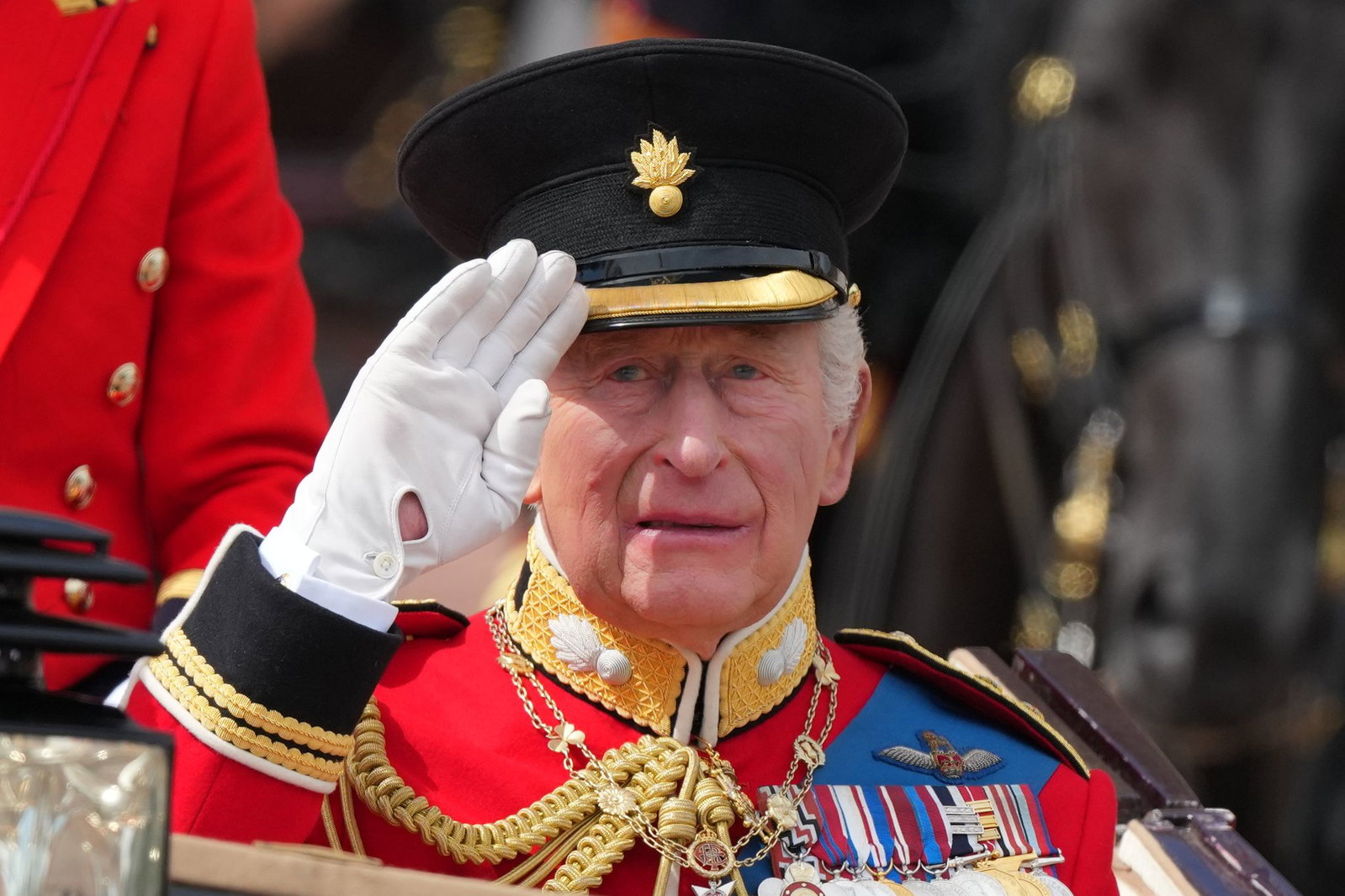 Die Geburtstagsparade findet jedes Jahr zu Ehren des britischen Monarchen statt.
