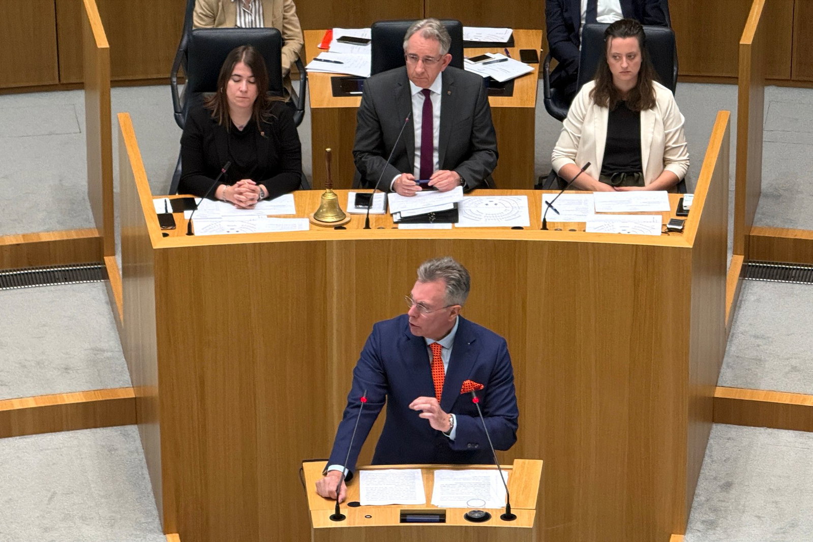 Für Michael Büge, den neuen AfD-Fraktionschef, war es der erste Auftritt im rheinland-pfläzischen Landtag. 