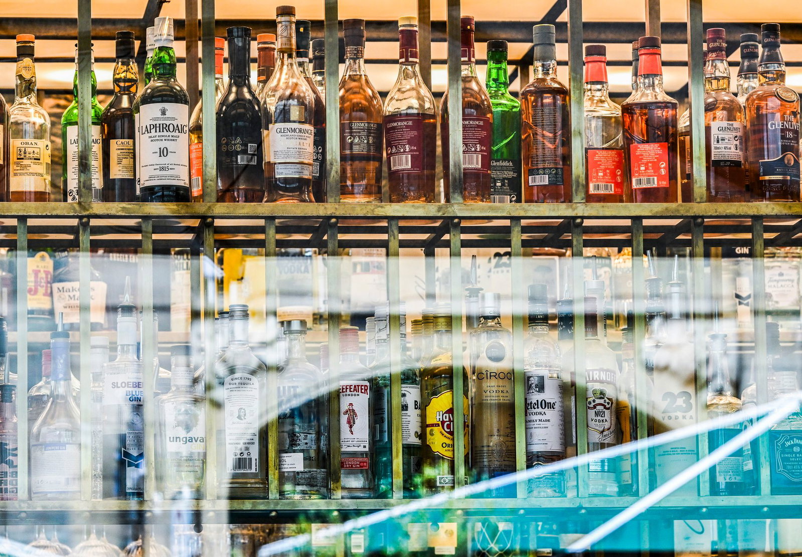 Die Steuer auf hochprozentige alkoholische Getränke soll 2027 steigen. (Archivbild)