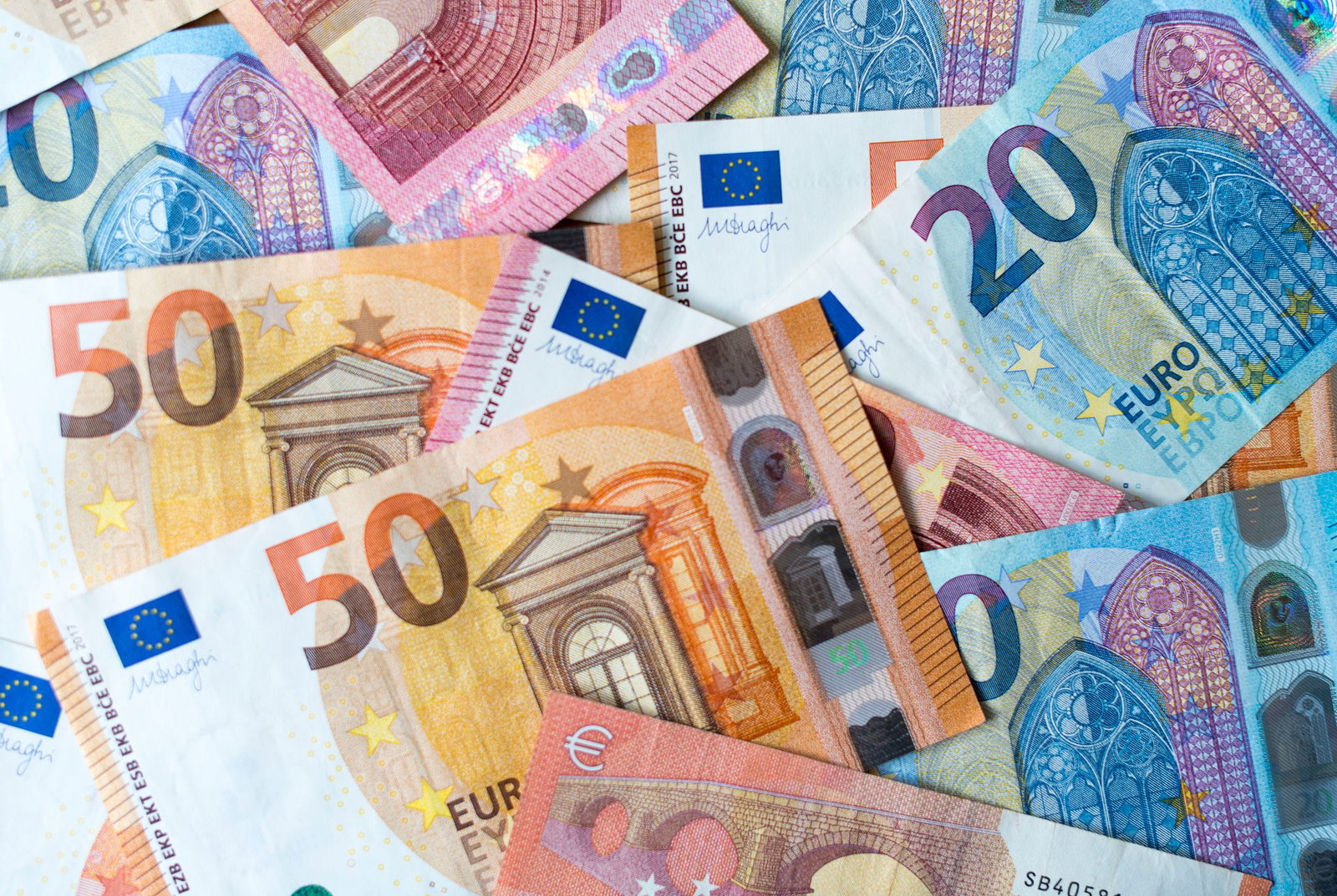 Es geht um viel Geld. (Symbolbild)