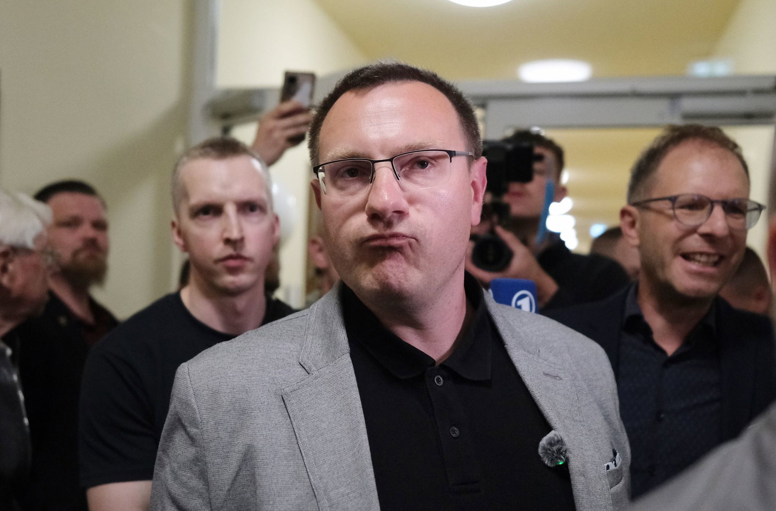 Der unterlegene Kandidat von den rechtsextremen «Freien Sachsen» will mit dem Wahlsieger zusammenarbeiten.